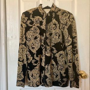 Beautiful coat with gold embroidery and glitter details